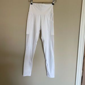 OFFLINE by Aerie High-Rise White Athletic 7/8 Leggings w/ Mesh Sides Size S